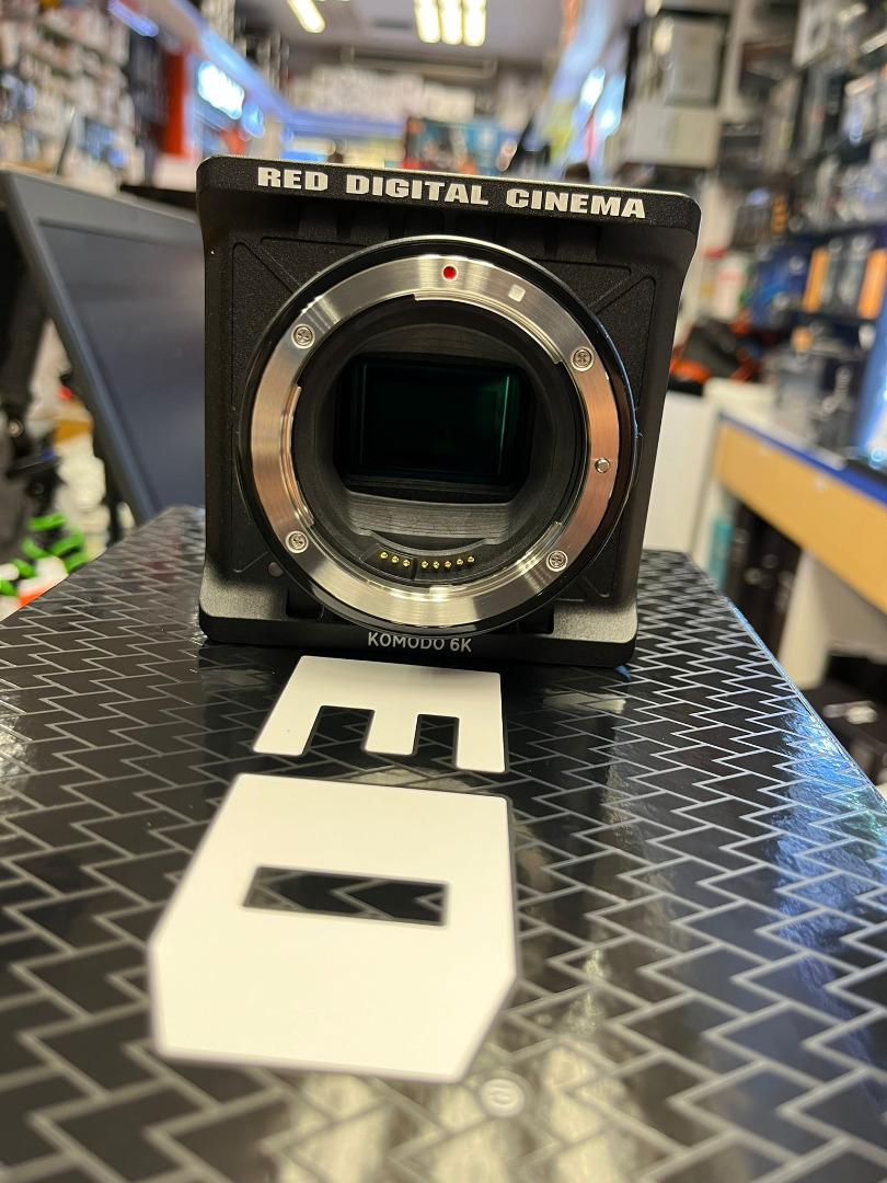 RED DIGITAL CINEMA KOMODO 6K Digital Cinema Camera W/Canon Mount Adapter EF-EOS